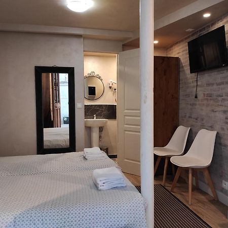 Hotel Clermont Montmartre Paris Exterior foto
